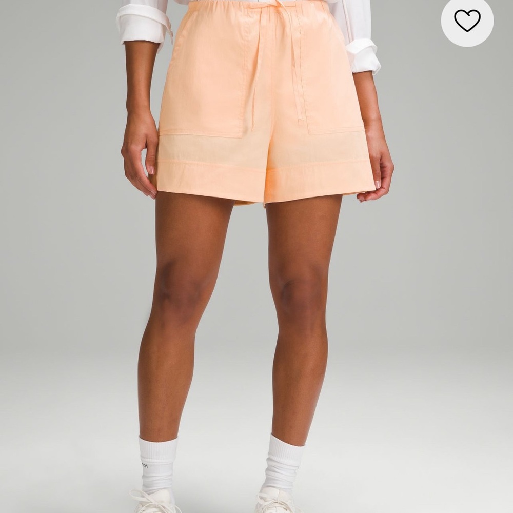 Lululemon cotton blend poplin high rise shorts - NWT size S